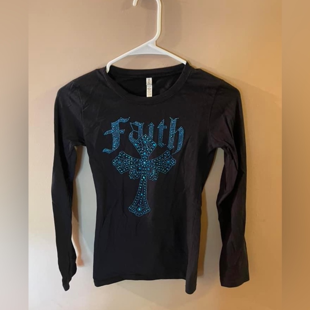 Faith long sleeve